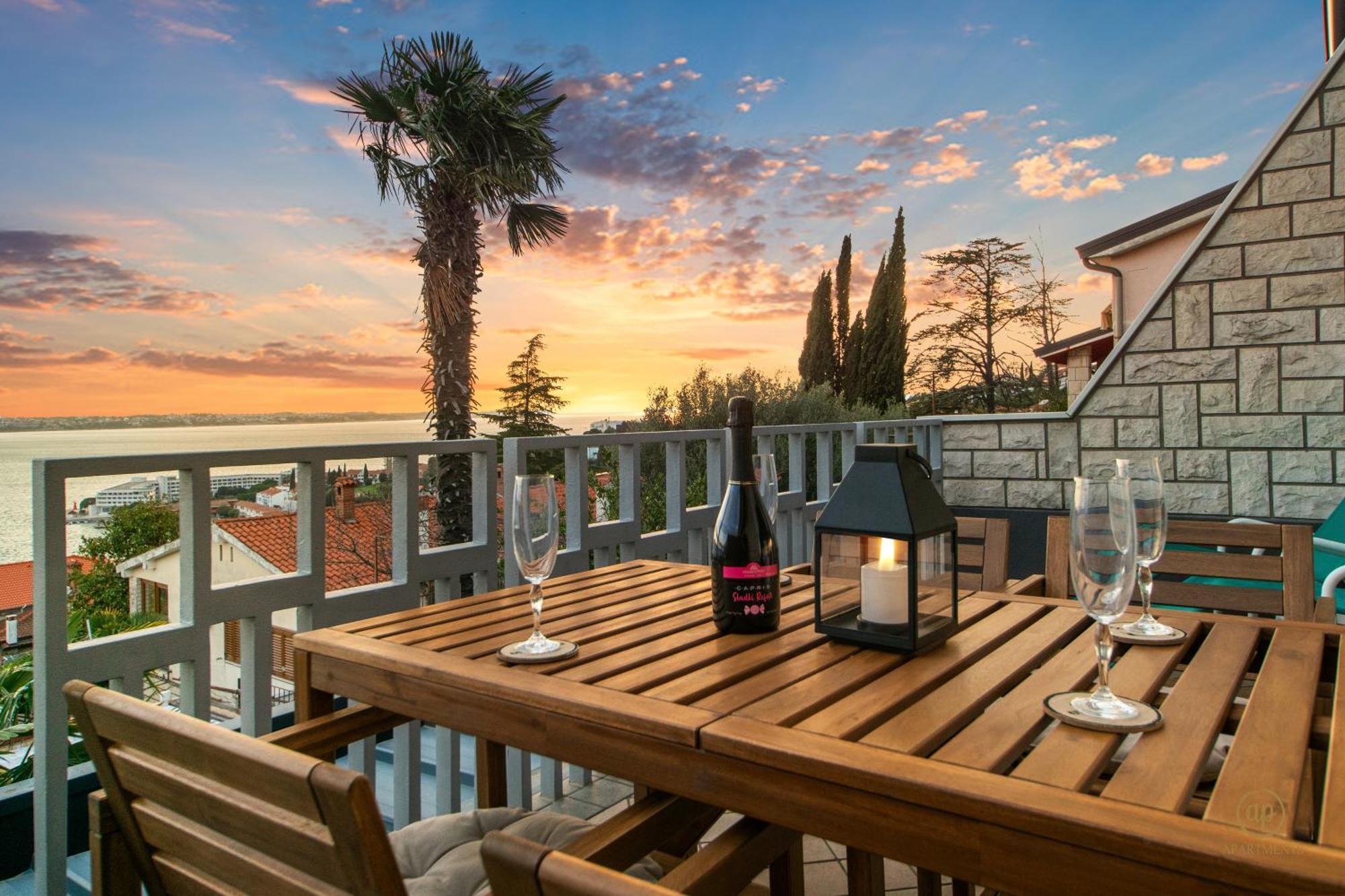 Aria Superior Apartment, Seaview & Wellness Portoroz Ngoại thất bức ảnh